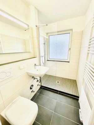 Erstbezug nach Sanierung! - 3-Zimmer-Erdgeschosswohnung mit Balkon und Einbauküche