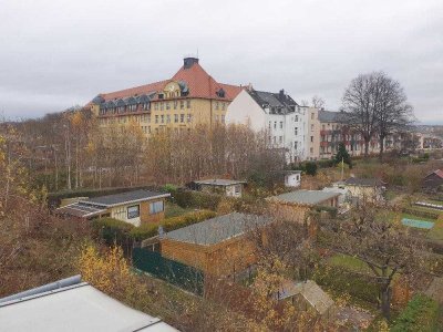 4 Zimmer mit Blick über Chemnitz 2 Balkone ruhige Seitenstraße