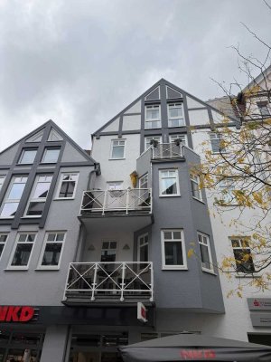 Wow *** 3 ZKB offenes wohnen mit Aufzug ~ Balkon ~ Badewanne/Dusche ~ EBK ~ mehr ZENTRUM geht nicht
