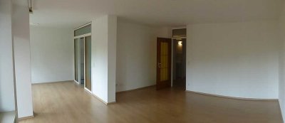 Schön geschnittene 3,5 Zimmer Wohnung, mit EBK, in Pforzheim Sonnenhof -Provisionsfrei!-