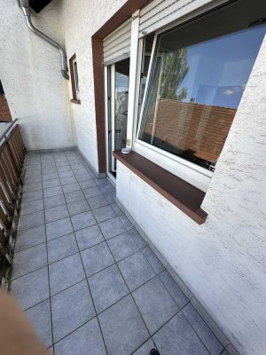 Geschmackvolle 1-Zimmer-Wohnung mit Balkon in Mühlheim / Dietesheim am Main