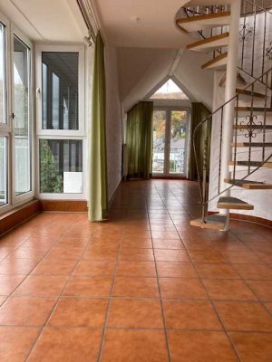 Offene loftähnliche 1,5-Zimmer-Wohnung mit EBK in Bonn
