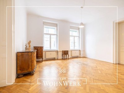 Repräsentative Altbauwohnung mit Terrasse – Stil, Raum und Lage in perfekter Harmonie - Büro- oder Praxisnutzung ebenso möglich