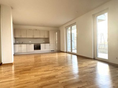 Ansprechende 3-Zimmer-Wohnung mit Gäste-WC, Dusche/Wanne, EBK und Terrasse