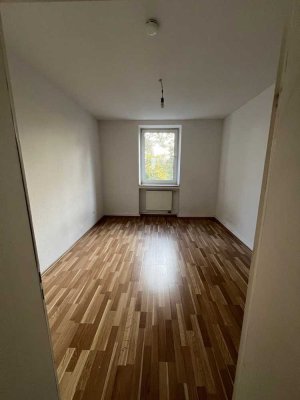 Helle 2-Zimmer-Wohnung in Mönchengladbach mit Balkon