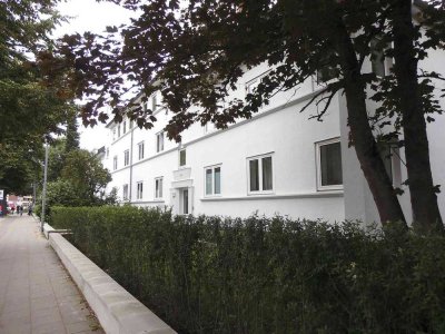 Renovierte 2-Zimmer-Wohnung mit Balkon, ab sofort anmietbar!