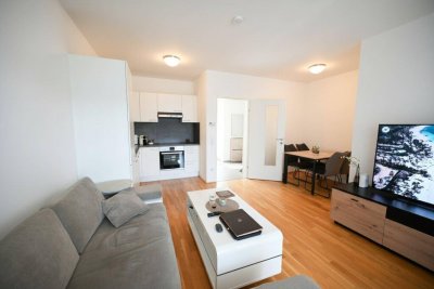 Gepflegte 2-Zimmer Wohnung mit Balkon in zentraler Lage!