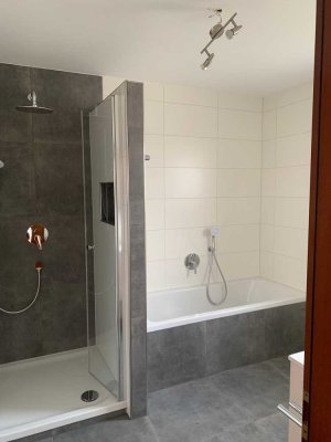 attraktive 3-Zimmer-Wohnung mit gehobener Innenausstattung mit Balkon in Burgau