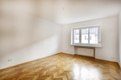 WOW *Paul & Partner* SUPER GESCHNITTENE ALTBAUWOHNUNG! IN GEFRAGTER LAGE SOFORT BEZIEHBAR!