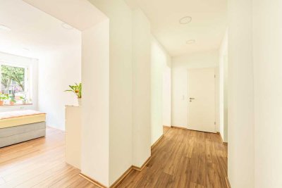 KENSINGTON Exklusiv- hochwertig sanierte Hochparterre Wohnung mit enormem Potential im Dachgeschoss