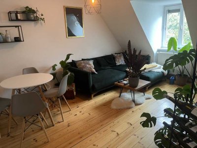 3-Raum-DG-Wohnung in Hamburg Winterhude
