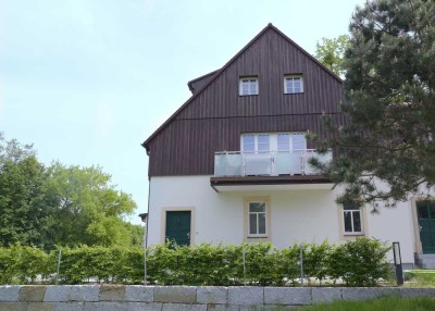 4-Zimmer Wohnung mit Balkon im Grünen (Wachau OT Lomnitz)