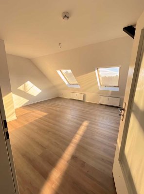 [VAC-14075] - Frisch renovierte Dachgeschoss Wohnung in Hannover!