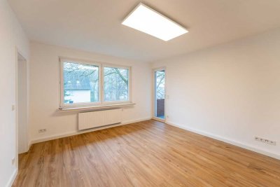 Erstbezug nach Kernsanierung: stilvolle 4-Raum Wohnung mit SW-Loggia