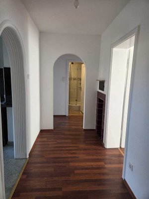 Helle 3-Zimmer Wohnung im 3. OG mit Balkon in Mannheim-Lindenhof
