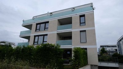 Stilvolle, gepflegte 4-Zimmer-Wohnung mit gehobener Innenausstattung mit Balkon und EBK in Renningen