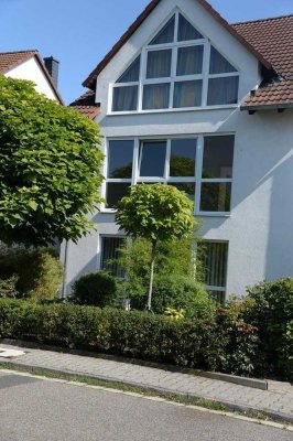 Topp - helles, modernes Haus für die Familie