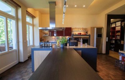 Charmante Altbauwohnung mit großzügigem Schnitt und Balkon im Herzen von Leipzig
