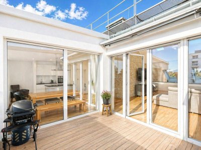 Moderne DG-Wohnung mit Terrasse, Klimatisierung &amp; außergewöhnlichem Wohngefühl – Smart Home