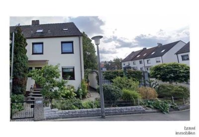 Reiheneckhaus mit 228 qm Grundstück in ruhiger Lage in Oberasbach - Altenberg - angrenzende Garage