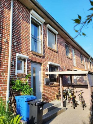 Familienfreundliches Reihenhaus - 6 Zimmer - zentral und doch ruhig gelegen BJ 2010