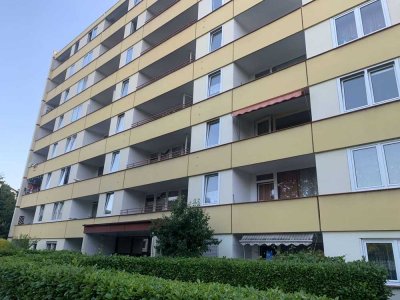 1-Zimmer Wohnung mit Einbauküche und Balkon in Bonn Tannenbusch