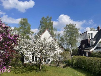 Wohnen mit Charakter: Einfamilienhaus in Hamburg-Iserbrook