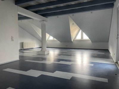 120 m² Wohnkomfort in Oberderdingen – frisch sanierte Dachgeschosswohnung