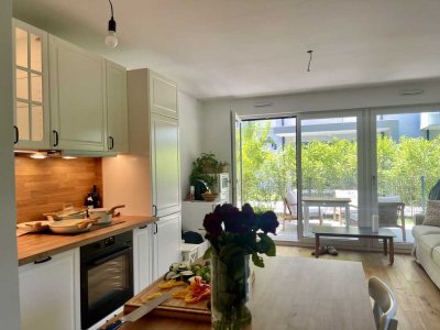 Exklusive 2-Zimmer-Neubauwohnung mit Traumküche & zwei Terrassen & Garten