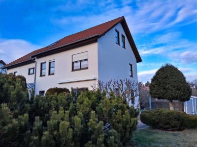Gemütliches Haus mit Terrasse in Plauen!