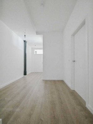 +++Charmante Altbau-4-Raum-Wohnung (119,75 m2) mit teilbarem Flur & heller Küche mit Durchreiche!+++