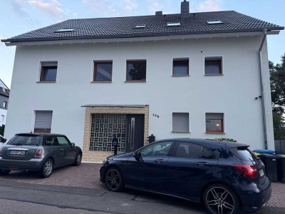 1. OG, 120 qm, 4 ZKB + Balkon + Keller + Stellplatz, 
Blieskasteler Straße 125, 66424 Homburg