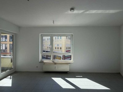 Schicke Pärchenwohnung mit Loggia in Helle Mitte!