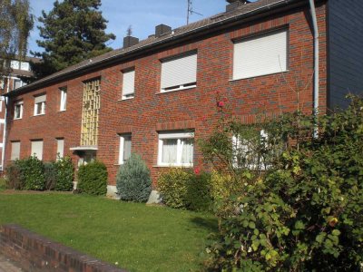 4 Zimmerwohnung in Langenfeld mit Balkon