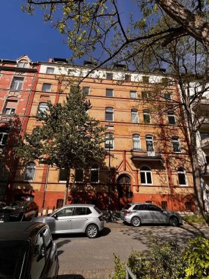 Helle 3-Zimmer-Etagenwohnung in Wiesbaden-Westend