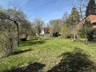 Zentrumsnahe Doppelhaushälfte inkl. Baugrundstück auf 1.765 m²