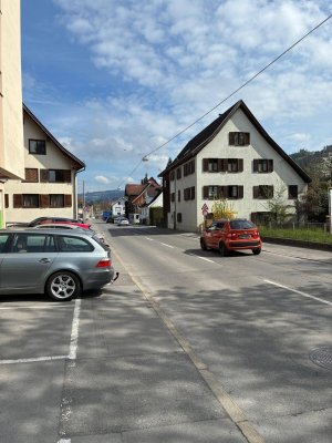 Zentrale 3-Zimmer-Wohnung in Dornbirn mit Balkon und Parkplatz