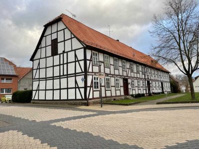 Geräumiges, günstiges 11-Zimmer-Mehrfamilienhaus in Borgentreich