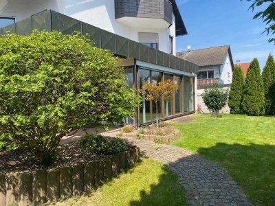 Geräumige, 6-Raum-Doppelhaushälfte mit gehobener Innenausstattung in Diedorf
