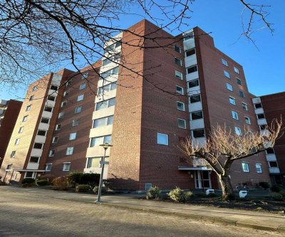 Bremerhaven-Geestemünde // Gepflegte 2-Zimmer-Wohnung mit Aufzug und eigenem Stellplatz