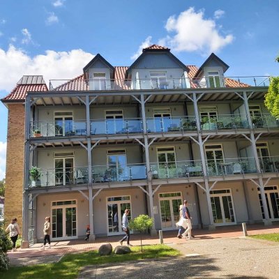 Exklusive, gepflegte 2-Zimmer-Wohnung mit geh. Innenausstattung mit EBK in Ostseebad Boltenhagen