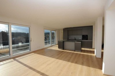 Exklusive, lichtdurchflutete 3-Zimmer Penthouse Wohnung mit Fernblick