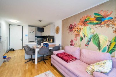 Charmante 1,5-Raum-Wohnung mit Fernsicht, Balkon in Westlage & Einbauküche