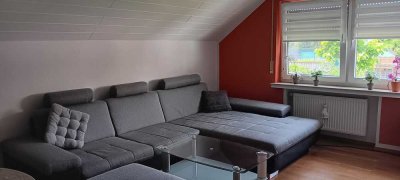 Wohnen auf Zeit. Schöne Dachgeschosswohnung vollmöbliert