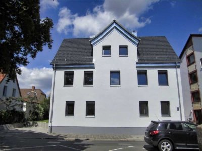 Attraktive 3,5-Zimmer-Wohnung mit Gartenanteil und PKW-Stellplatz in Nürnberg-Schniegling