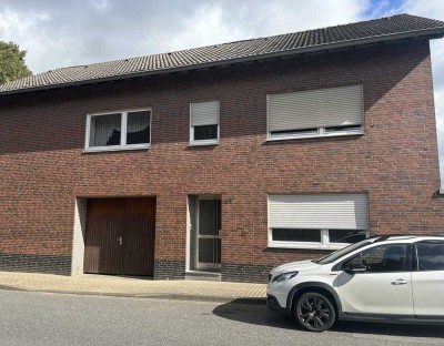 Stilvolles und geräumiges Haus  in Linnich mit großzügigem Grundstück