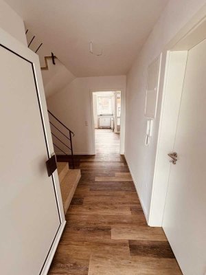 4,5 Zimmer mit 2 Balkonen -Wohnen auf 2 Etagen in Bahnhofsnähe – ca. 77 m²