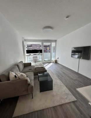 Moderne 2-Zimmer-Wohnung mit Balkon, FitX im Haus & Rheinlage