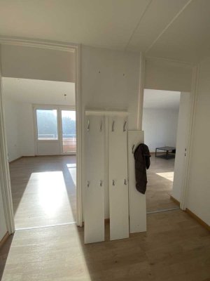 Schöne 2-Zimmerwohnung in gepflegter grüner Wohnanlage