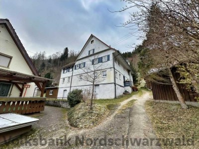 Freistehendes Einfamilienhaus mit Platz für die Familie und Hobbies